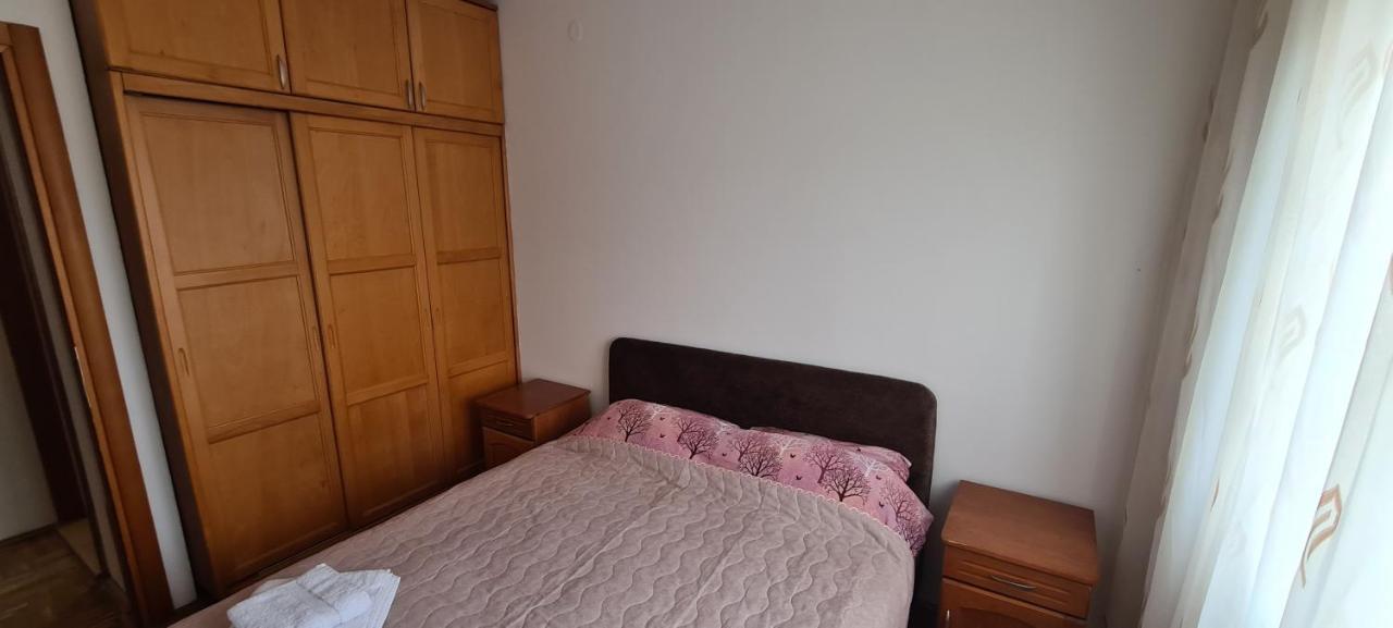 Apartman Velimir Stari Aerodrom Podgorica Exterior foto
