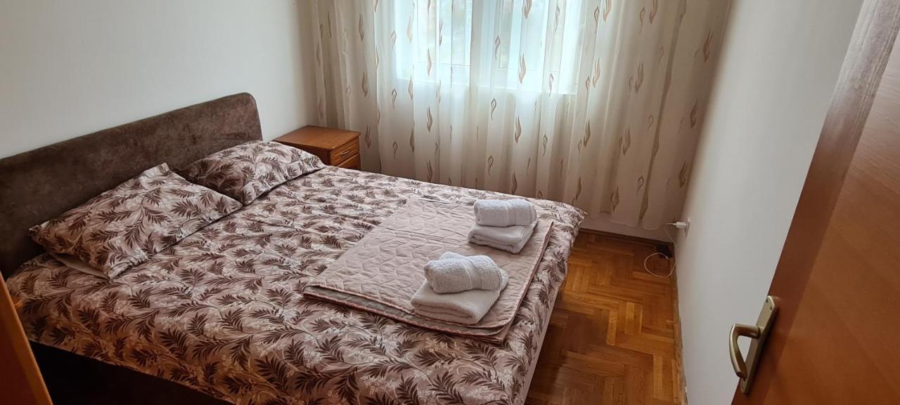 Apartman Velimir Stari Aerodrom Podgorica Exterior foto